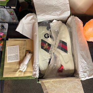 Gucci Ace Small Bee Sneakers Men’s Size 8 Classic Designer Shoes